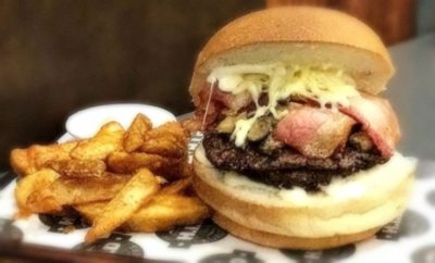 burger places to eat near me open